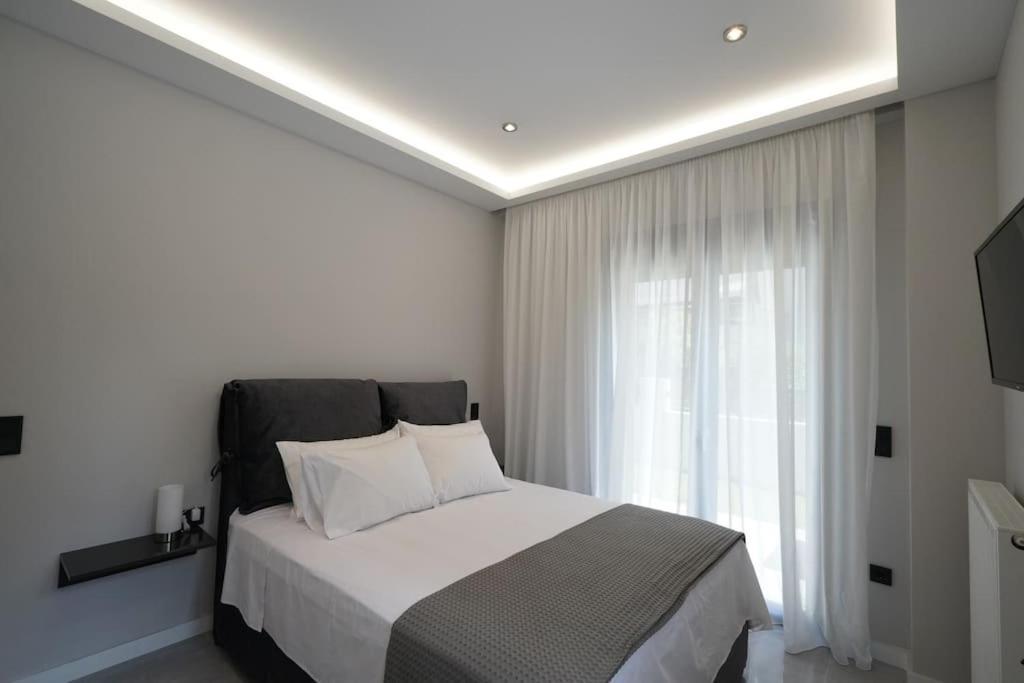 Brand New 3Br With 2 Bathrooms Marousi Apartment Atene Esterno foto